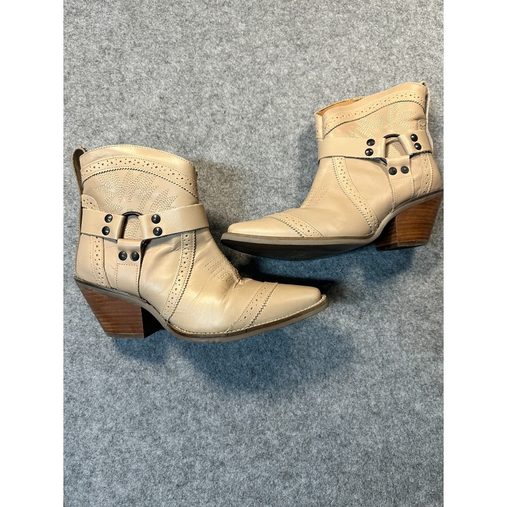 Dingo Natural Gummy Bear Boots Womens 8.5M Beige Leather Western Ankle Bootie